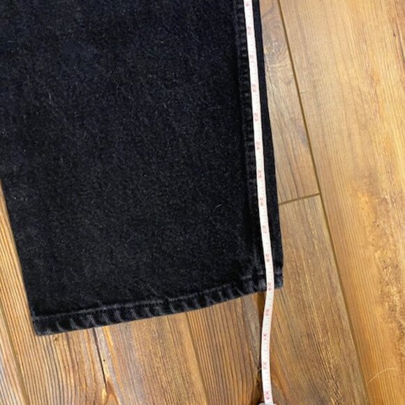 Kirkland Signature Men's 5-Pocket Jeans, Relaxed Fit, Black (36x30) - Picture 3 of 4